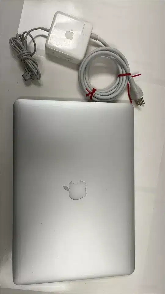 Apple MacBook Pro