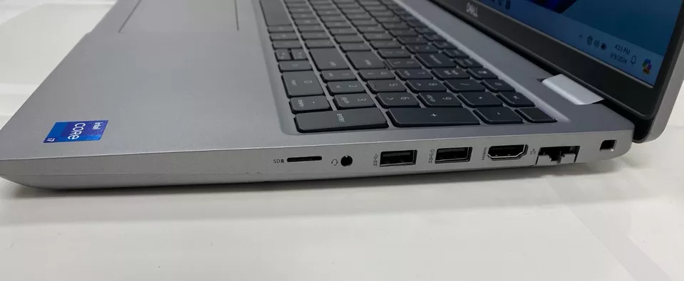 Dell Latitude 5531 I7 12800H, 16GB, 1TB, 15.6" FHD no OS GeForce MX550