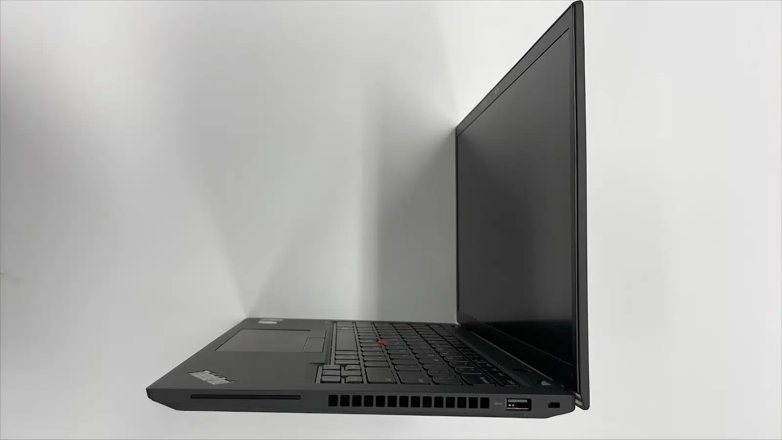 Lenovo ThinkPad T14, i7 1365u, 32GB, 256GB SSD No OS