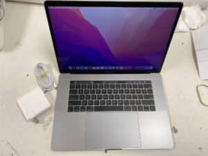 Apple MacBook Pro Core i9 2.3GHz 16GB RAM 512GB SSD 15" MV912LL/A (2019)